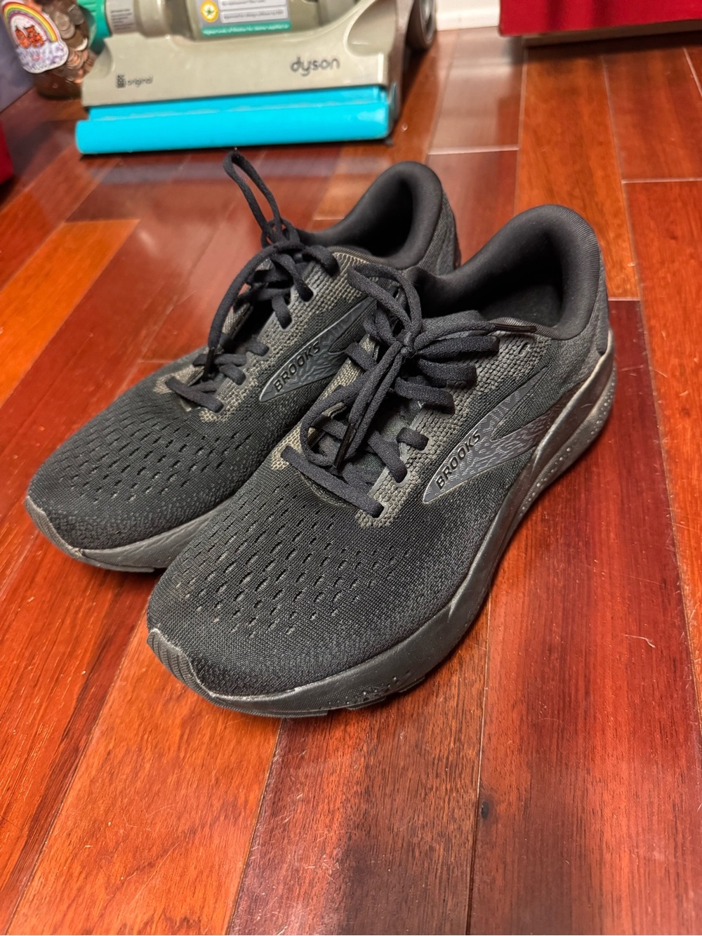 Brooks ghost Black Sz 10